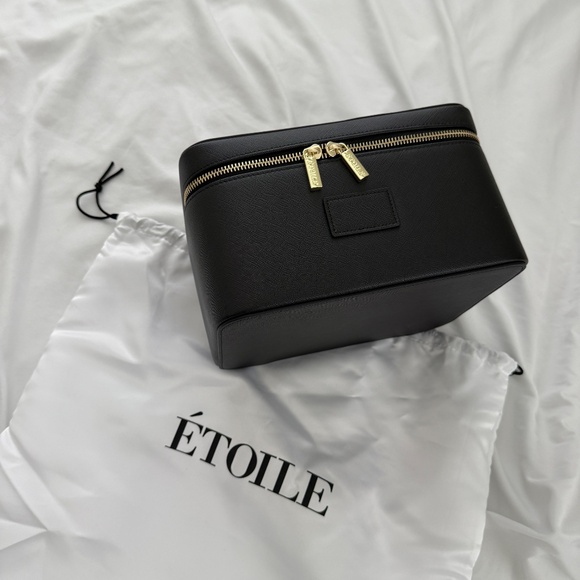 etoile vanity case - Picture 3 of 7